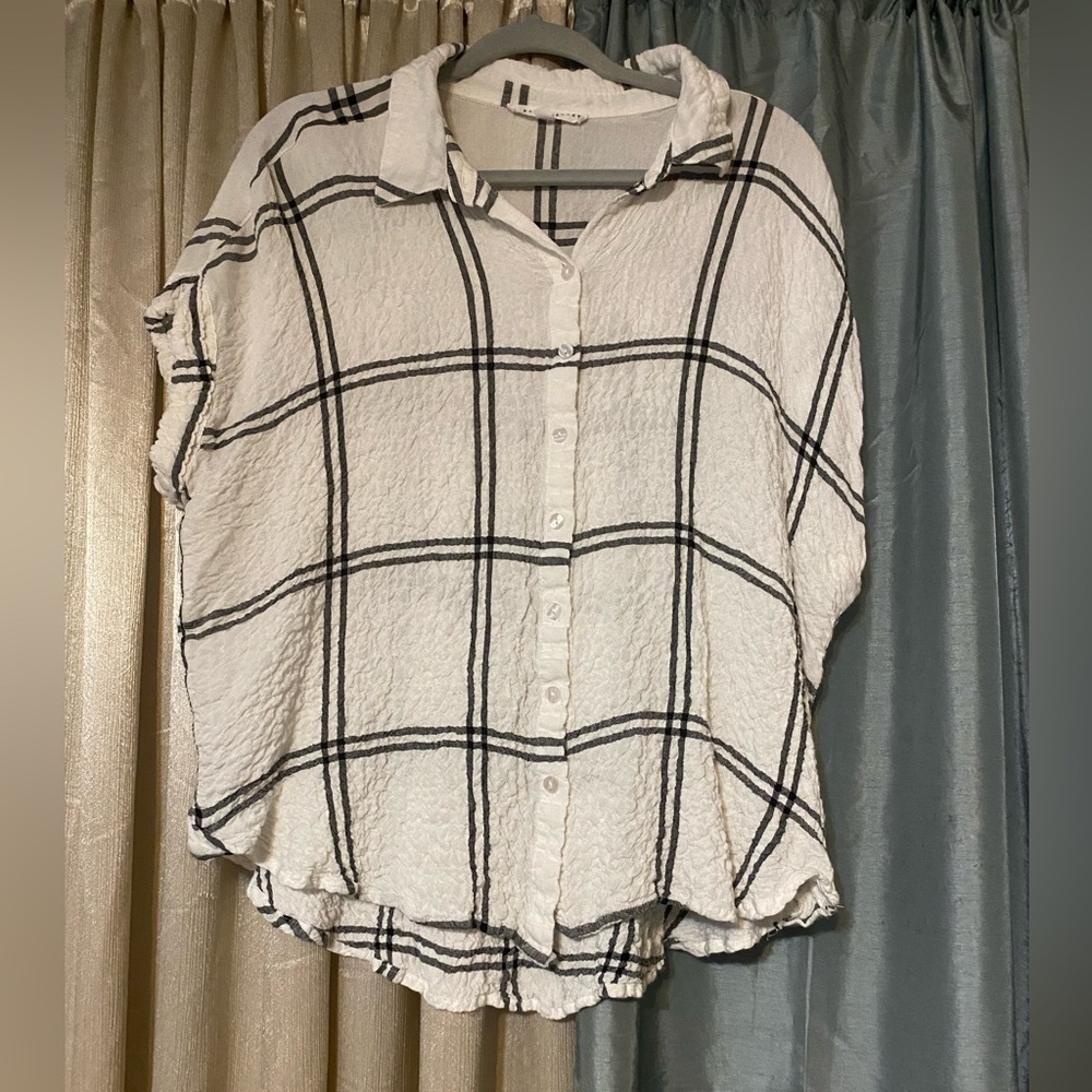 SOLD💘-Gauze-like Plaid Button-Up Women's Top